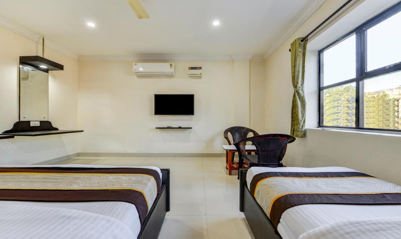 Pleasant Days Hotel Chennai Exterior photo