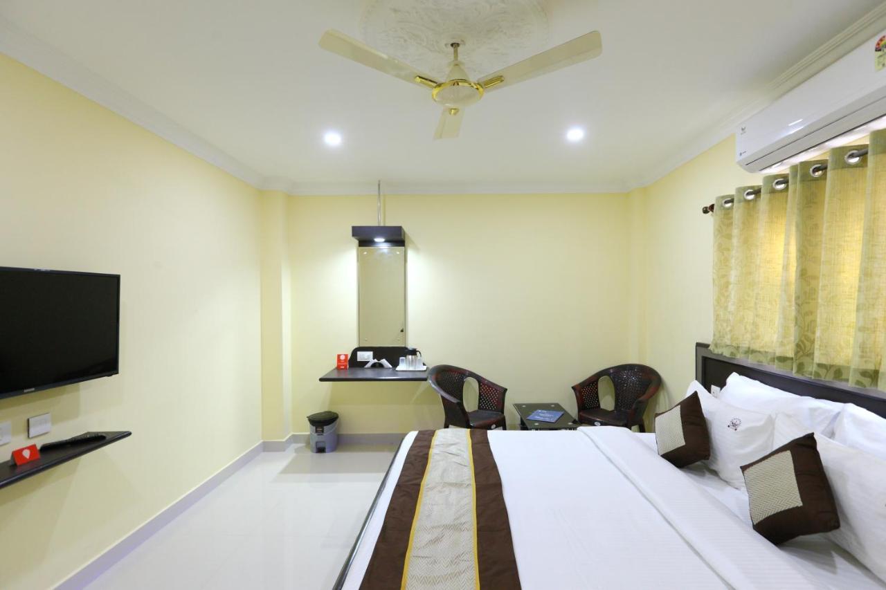 Pleasant Days Hotel Chennai Exterior photo